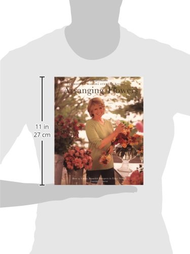 Arranging Flowers (Best of Martha Stewart Living Series) by