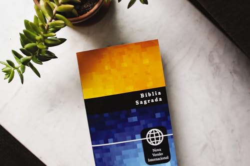 NVI, Portuguese NVI Bible, Paperback: Biblia Sagrada Nova Versao Internacional (Portuguese Edition)