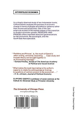 Peddlers and Princes: Social Development and Economic Change in Two Indonesian Towns (Comparative Studies of New Nations)