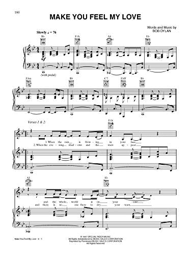 The Giant Pop & Rock Piano Sheet Music Collection: Piano/Vocal/Guitar (The Giant Book of Sheet Music)