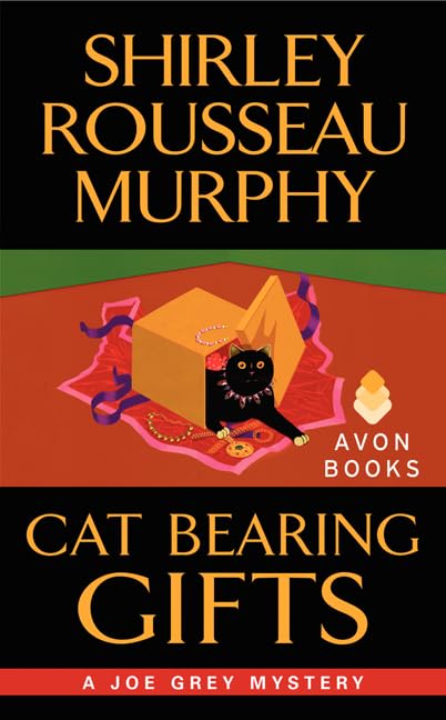 Cat Bearing Gifts (Joe Grey Mystery Series, 18)