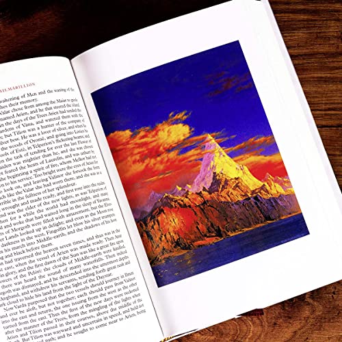 The Silmarillion: The #1 New York Times Bestseller - The Foundational Epic Fantasy of Middle-Earth's First Age