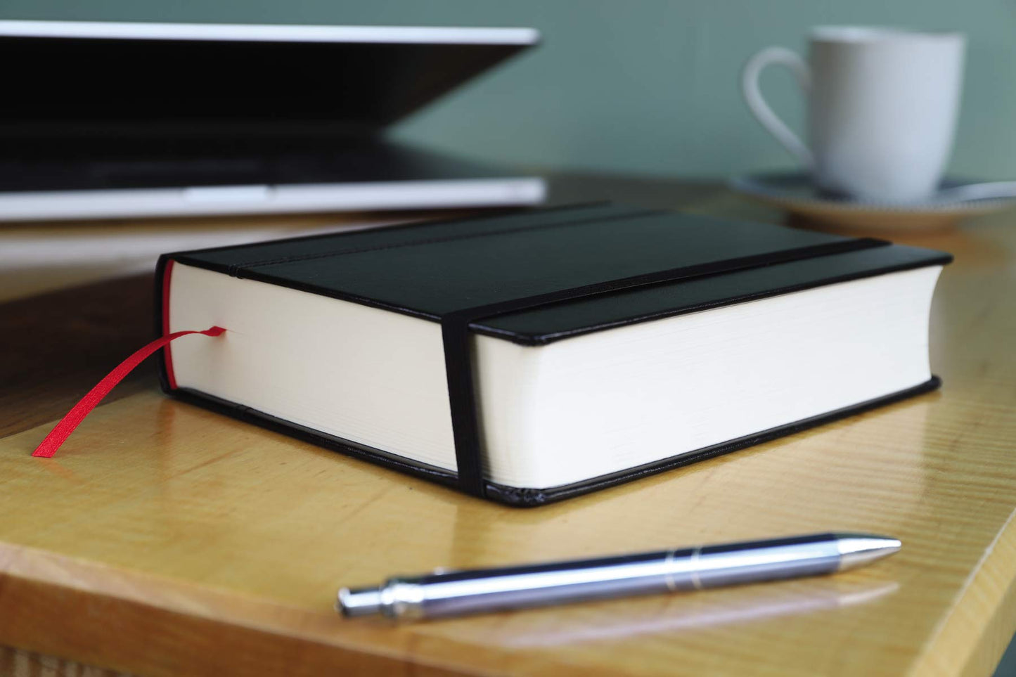 NIV, Journal the Word Bible (Note-Taking), Hardcover by Miakarts Books
