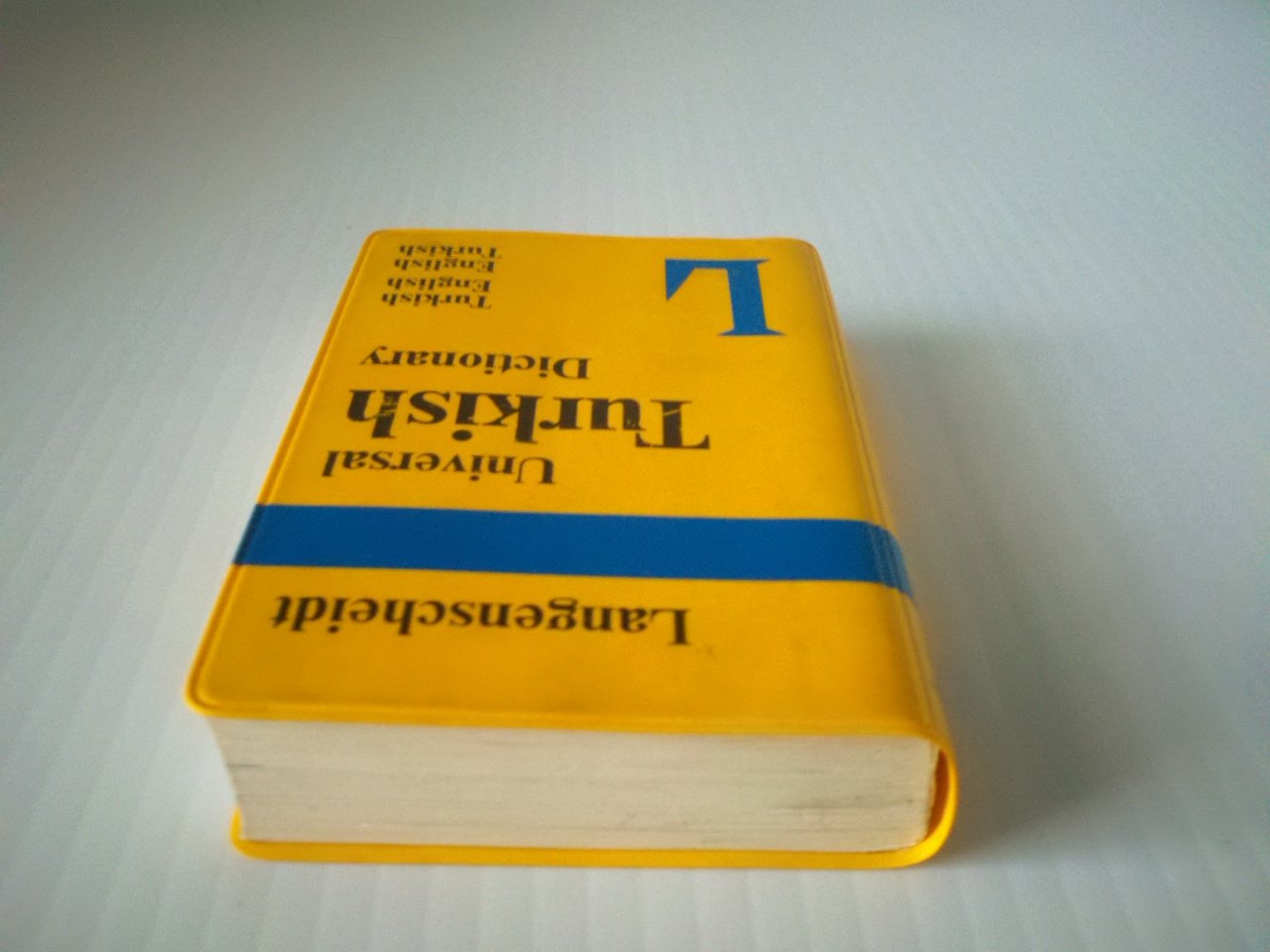 Langenscheidt's Universal Turkish Dictionary: Turkish-English/English-Turkish (English and Turkish Edition)