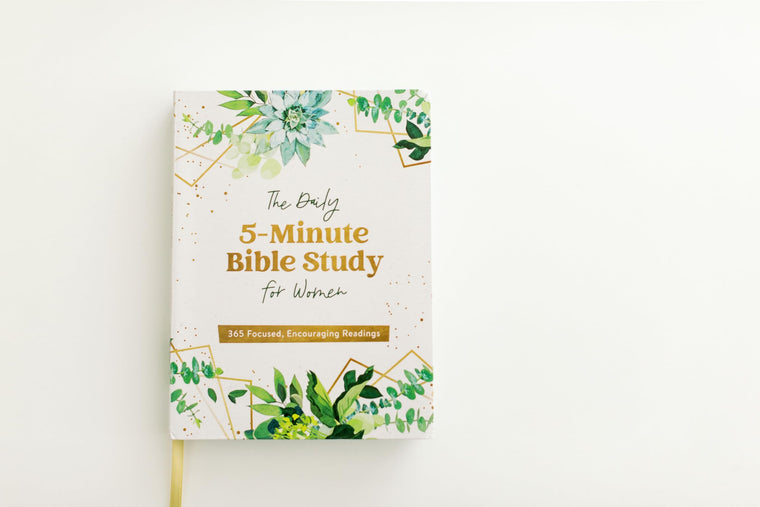The Daily 5-minute Bible Study for Women: 365 Focused, Encouraging Readings — back cover