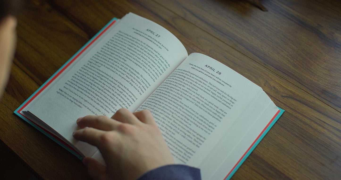 New Morning Mercies for Teens: A Daily Gospel Devotional