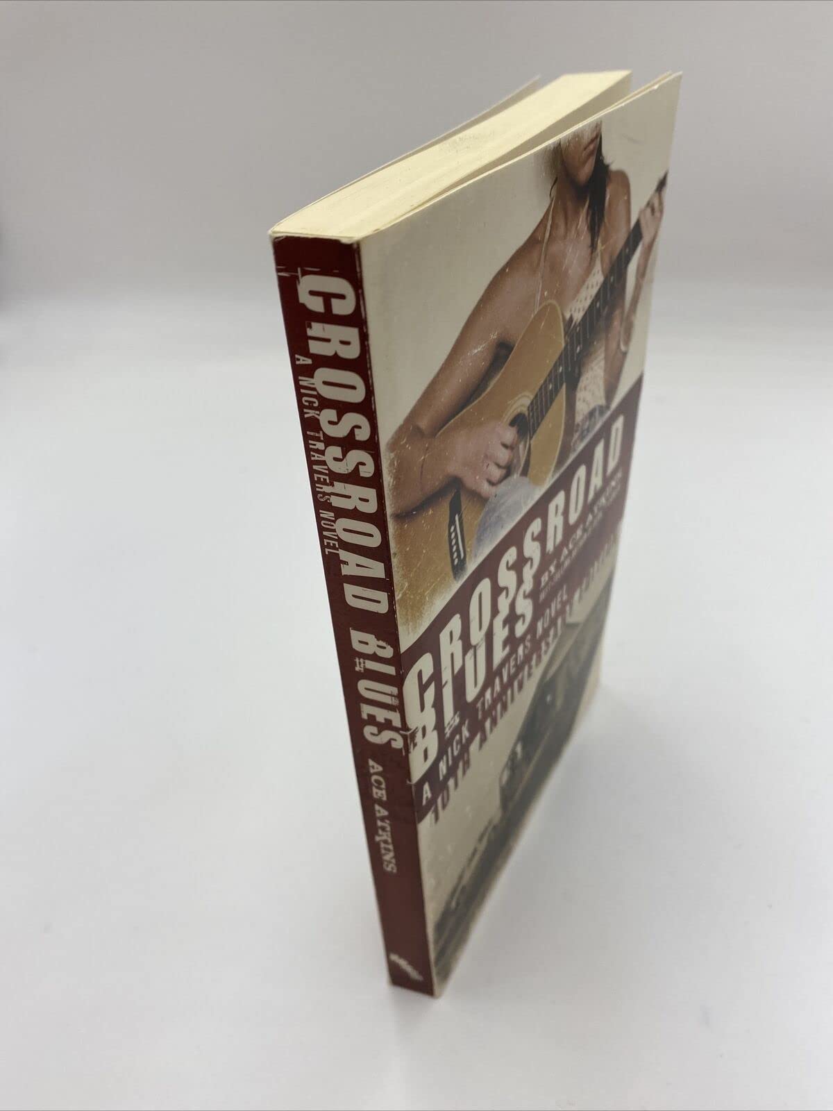 Crossroad Blues (Nick Travers)