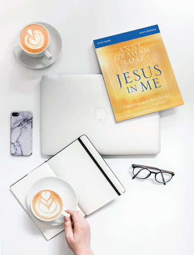 Jesus in Me Bible Study Guide: Experiencing the Holy Spirit
