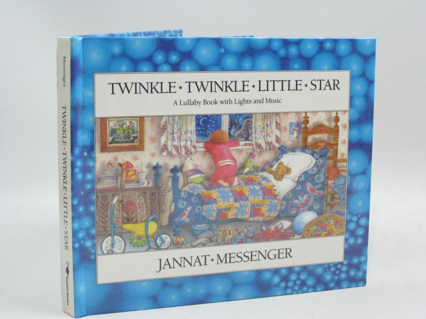 Twinkle Twinkle Little Star (A Lullaby Book With Lights and