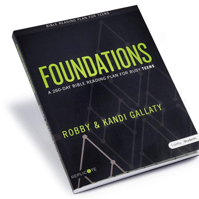 Foundations - Teen Devotional: A 260-Day Bible Reading Plan for Busy Teens