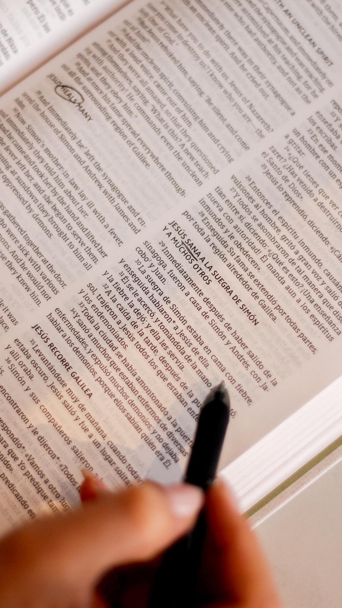 ESV/NBLA, Bilingual Bible, Hardcover / ESV/NBLA, Biblia Bilinge, Tapa dura (Spanish Edition)