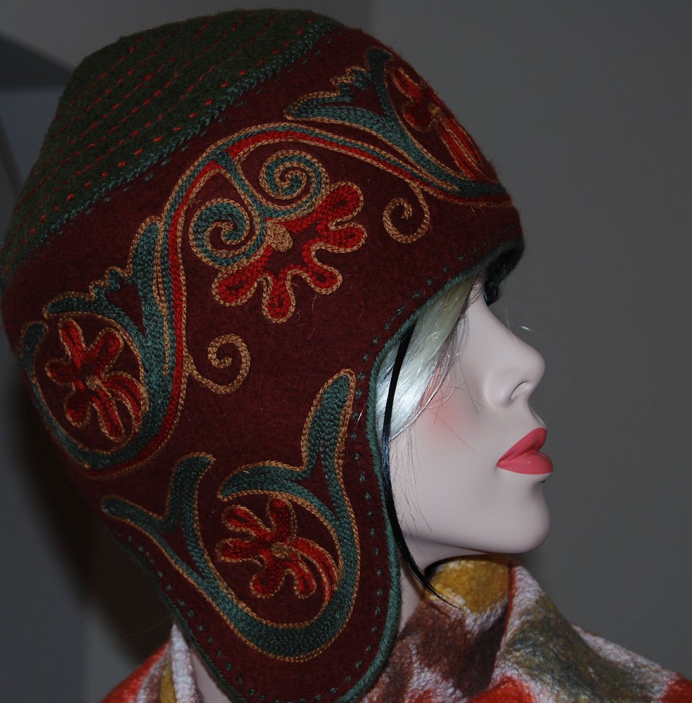 Fabulous Felt Hats: Dazzling Designs from Handmade Felt