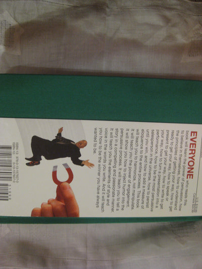 Jeffrey Gitomer's Little Green Book of Getting Your Way: How to Speak, Write, Present, Persuade, Influence, and Sell Your Point of View to Others