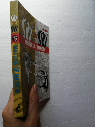 Spy vs Spy Masters of Mayhem (Mad)