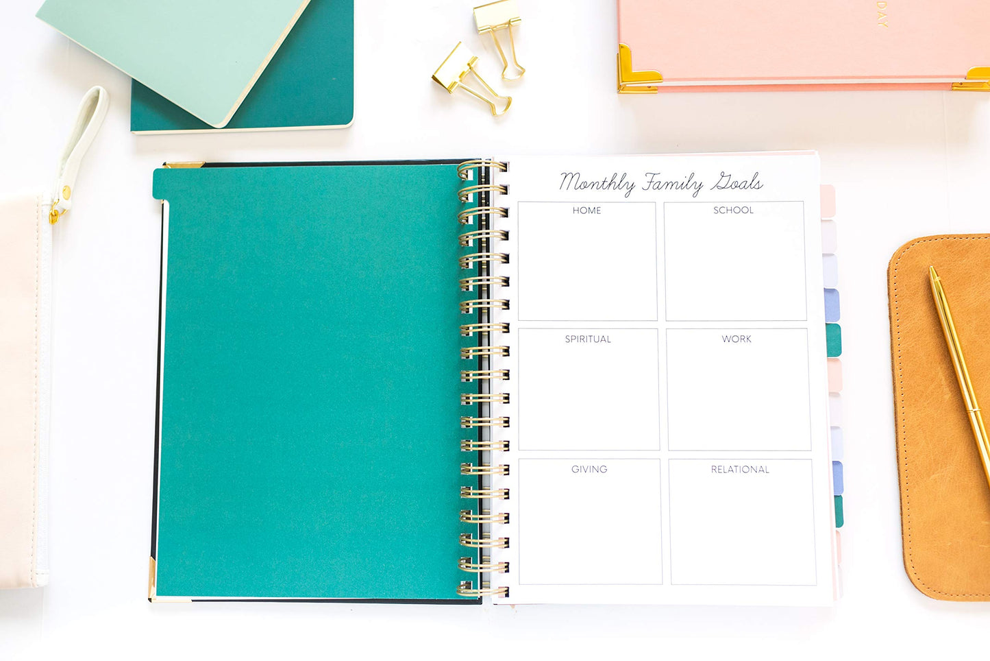The Homeschool Planner: Beautiful and Undated with Monthly T