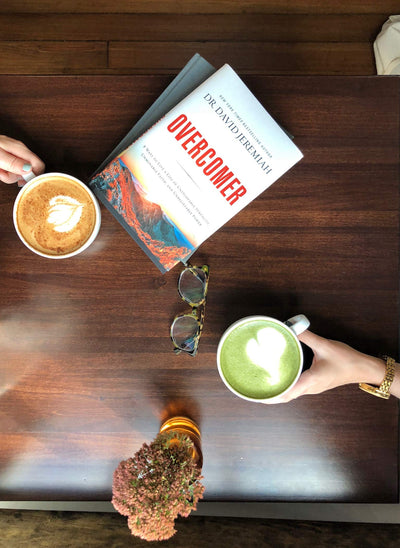 Overcomer: 8 Ways to Live a Life of Unstoppable Strength, Unmovable Faith, and Unbelievable Power
