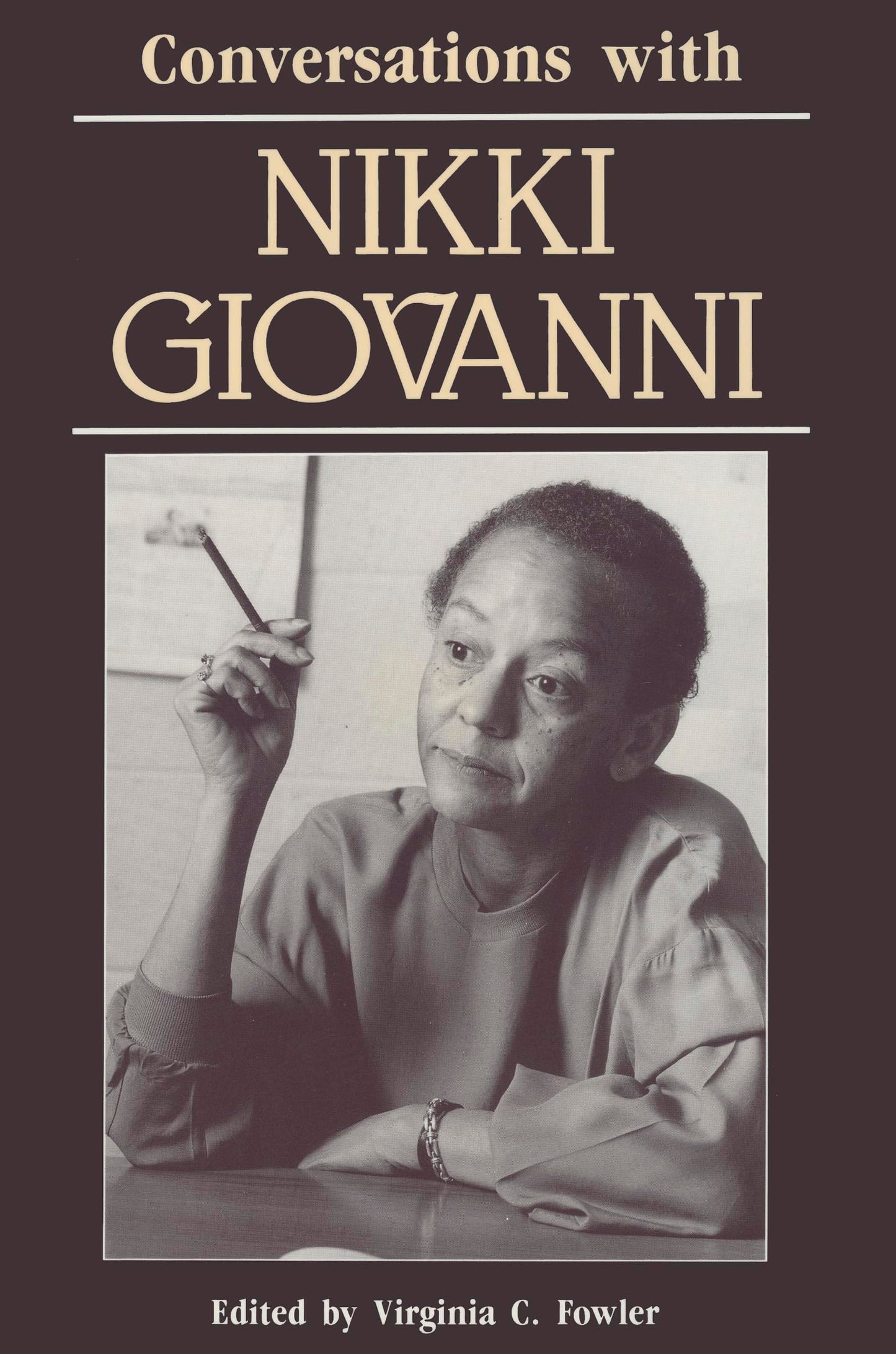 Conversations with Nikki Giovanni (Literary Conversations Series)