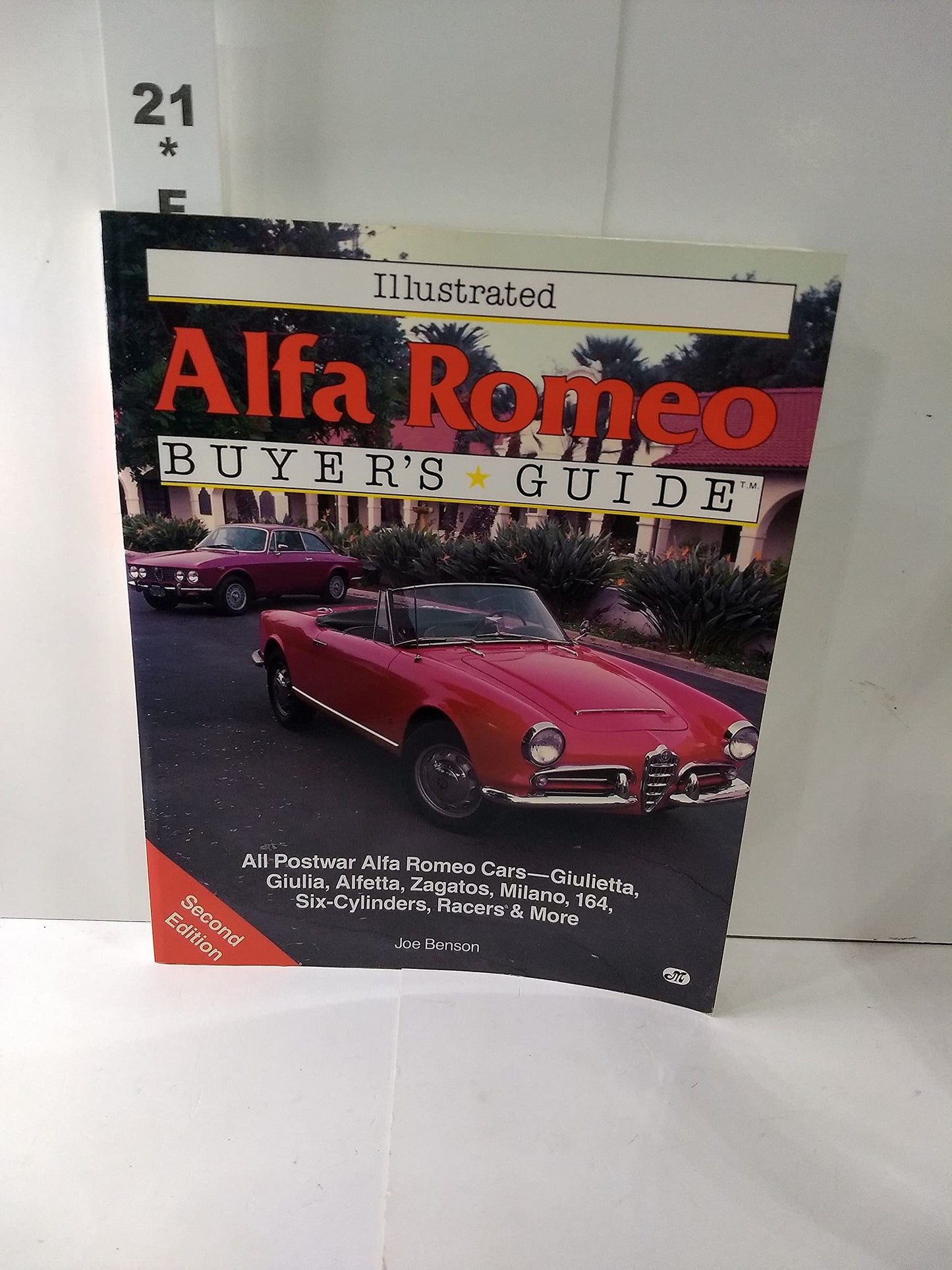 Illustrated Alfa Romeo Buyer's Guide (Illustrated Buyer's Guide)