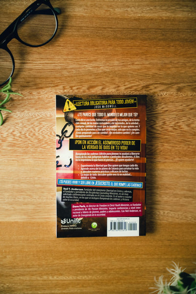 Rompiendo las cadenas, Edición para jóvenes - Serie Favoritos (Spanish Edition)