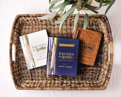 100 Days to Brave Deluxe Edition: Devotions for Unlocking Your Most Courageous Self