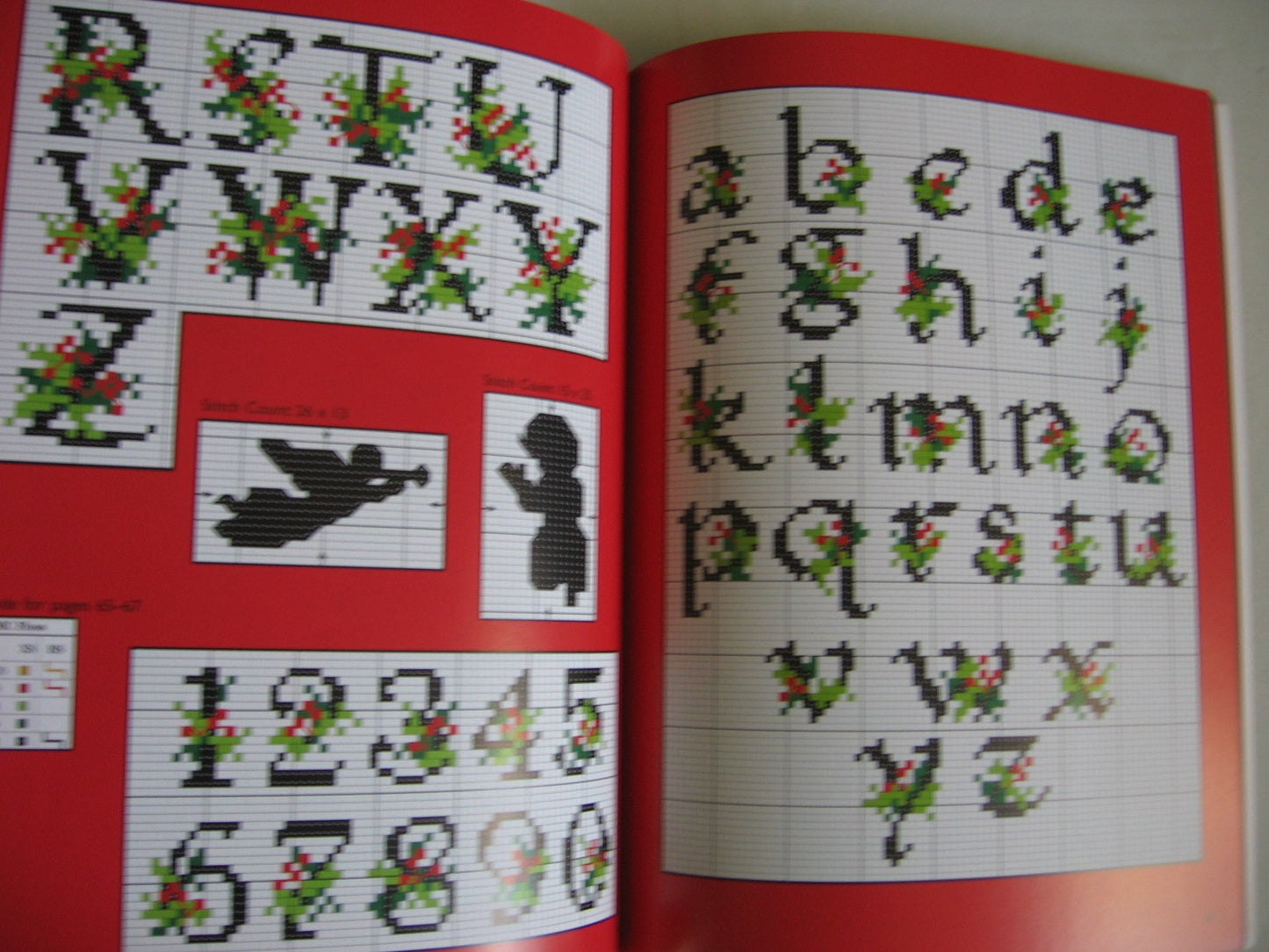 Donna Kooler's 555 Christmas Cross-Stitch Designs