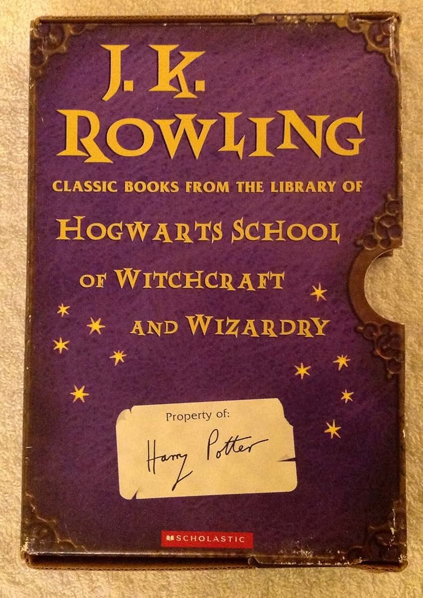 Harry Potter Schoolbooks: Fantastic Beasts and Where to Find Them / Quidditch Through the Ages