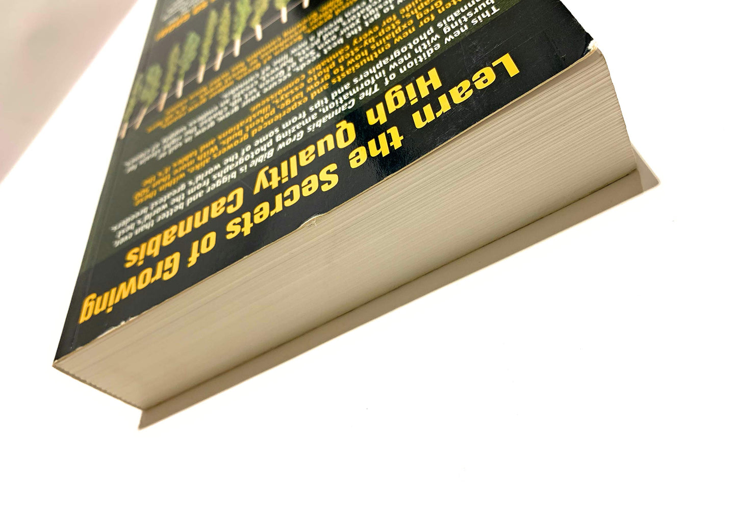 The Cannabis Grow Bible: The Definitive Guide to Growing Marijuana for Recreational and Medical Use (Ultimate Series)