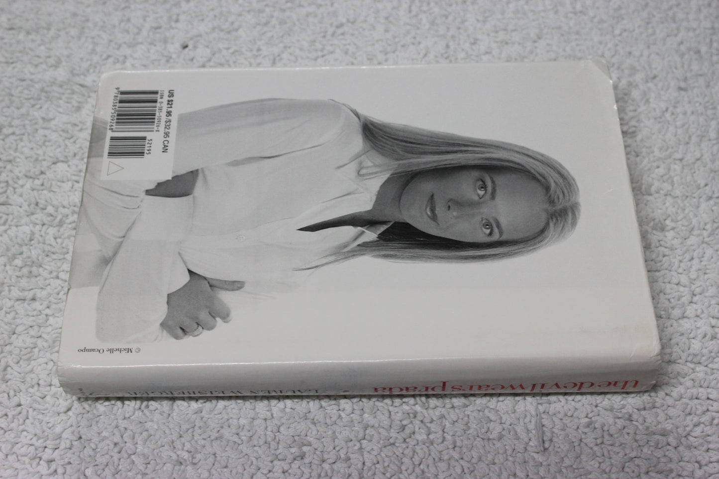 The Devil Wears Prada: A Novel by Weisberger, Lauren