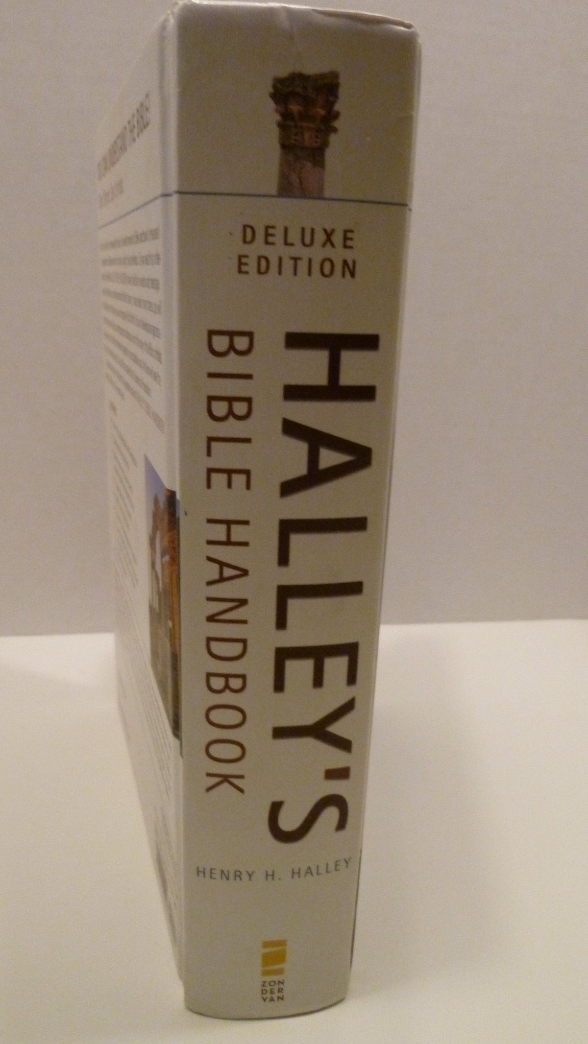 Halley's Bible Handbook with the New International Version---Deluxe Edition