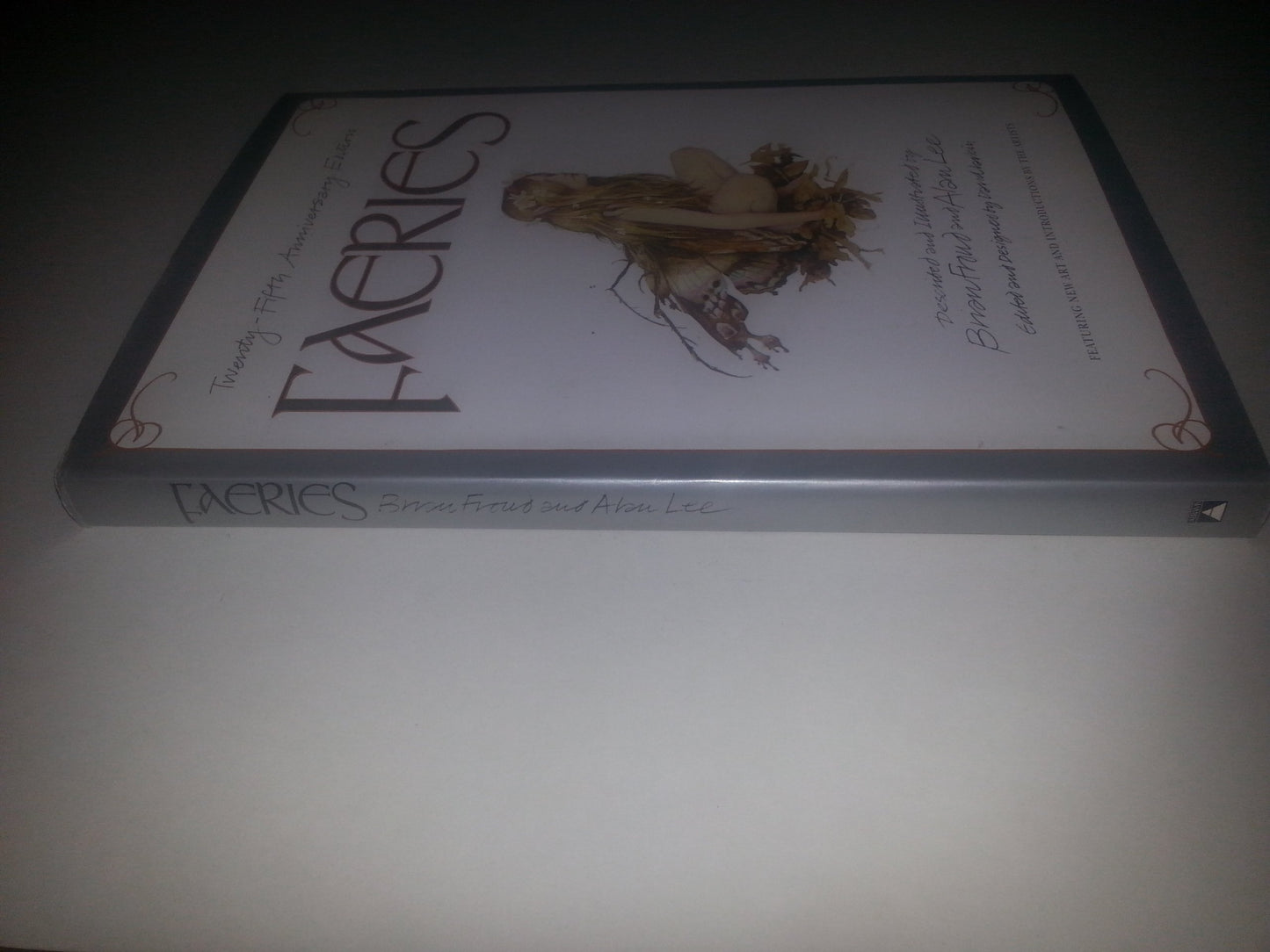 Faeries (25th Anniversary Edition) by Brian Froud