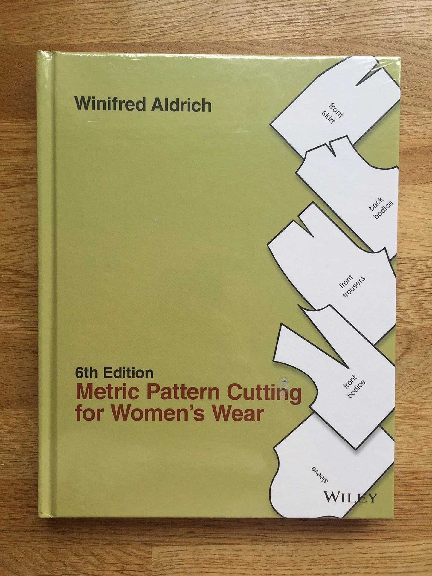 Metric Pattern Cutting for Women's Wear