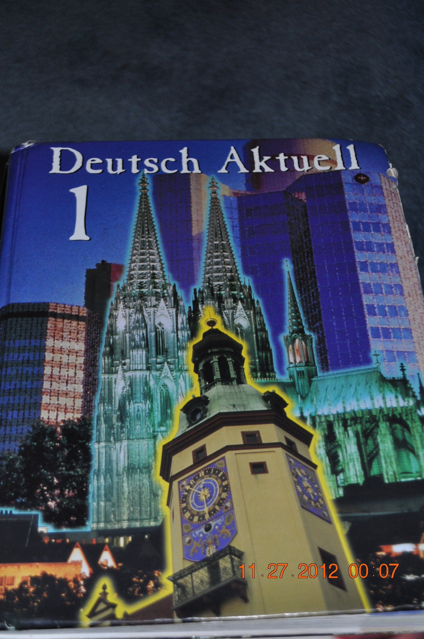 Deutsch Aktuell by Wolfgang S. Kraft