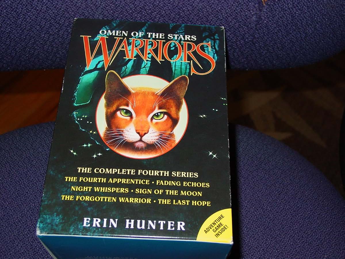 Warriors: Omen of the Stars Box Set: Volumes 1 to 6 by Erin Hunter