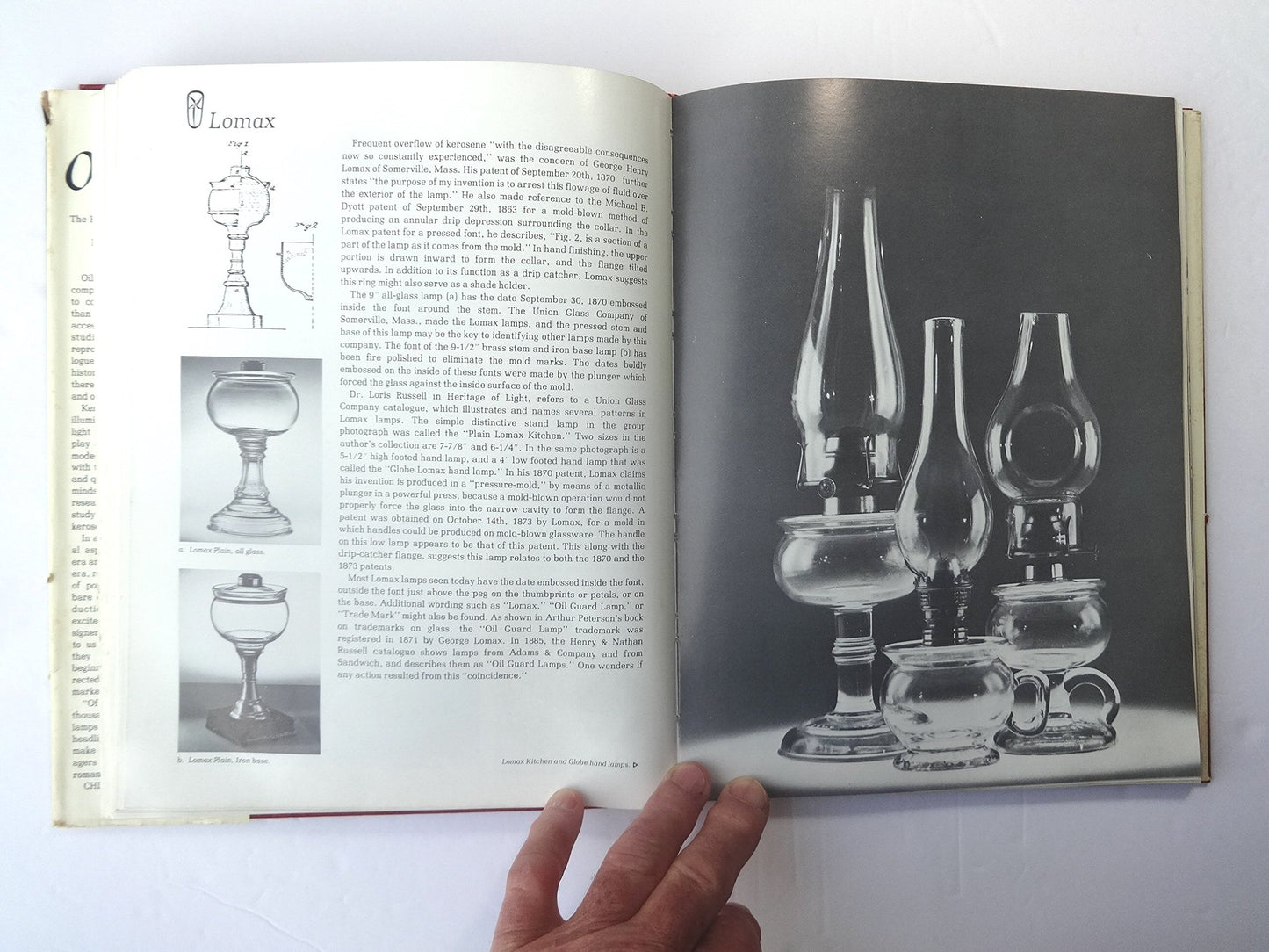 Art Glass Sampler: A Pictorial Guide to 57 Diversified Kinds of Collectible Glass