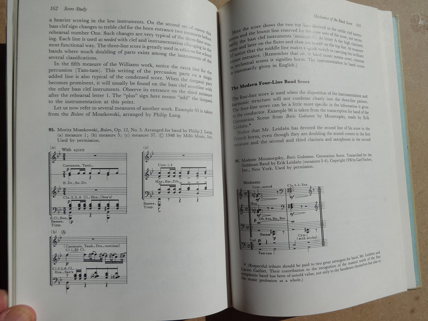 The modern conductor;: A college text on conducting based on