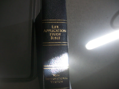 NIV Life Application Study Bible by Ronald A. Beers