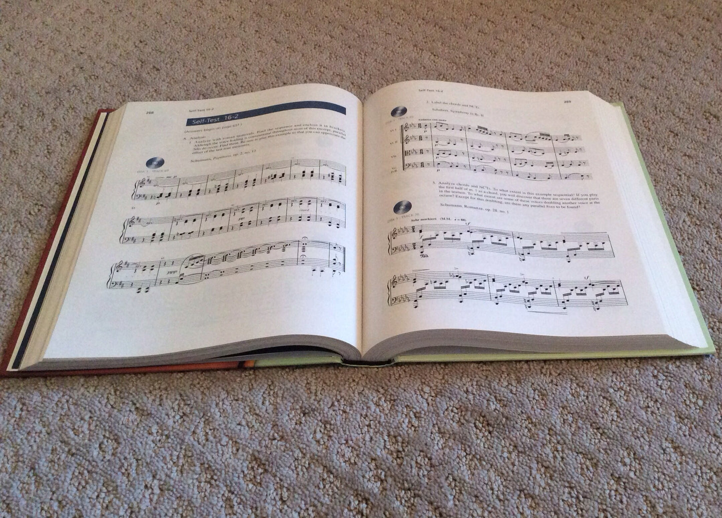 Tonal Harmony: With an Introduction to Twentieth Century Music
