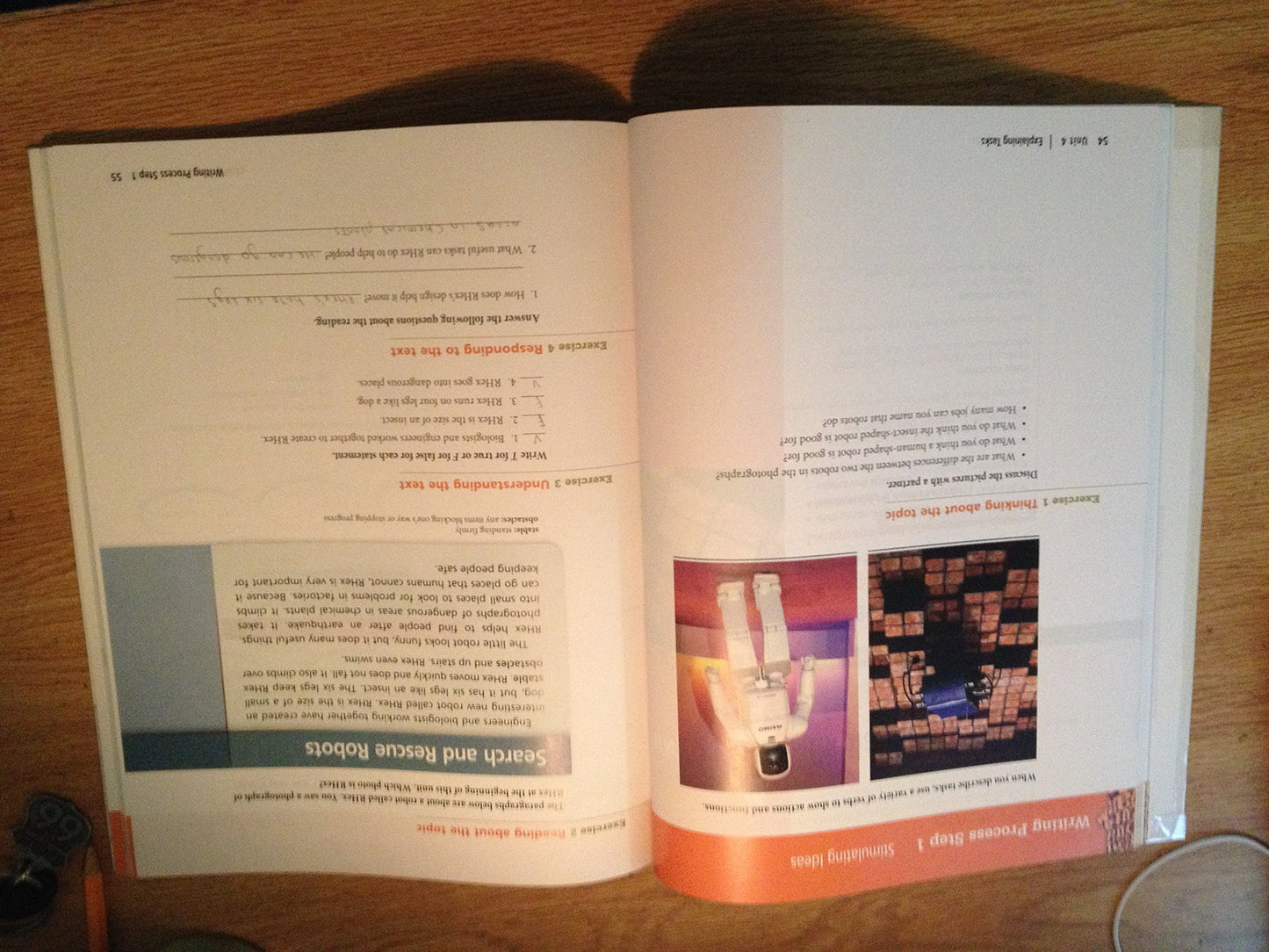 Effective Academic Writing 2e Intro Student Book