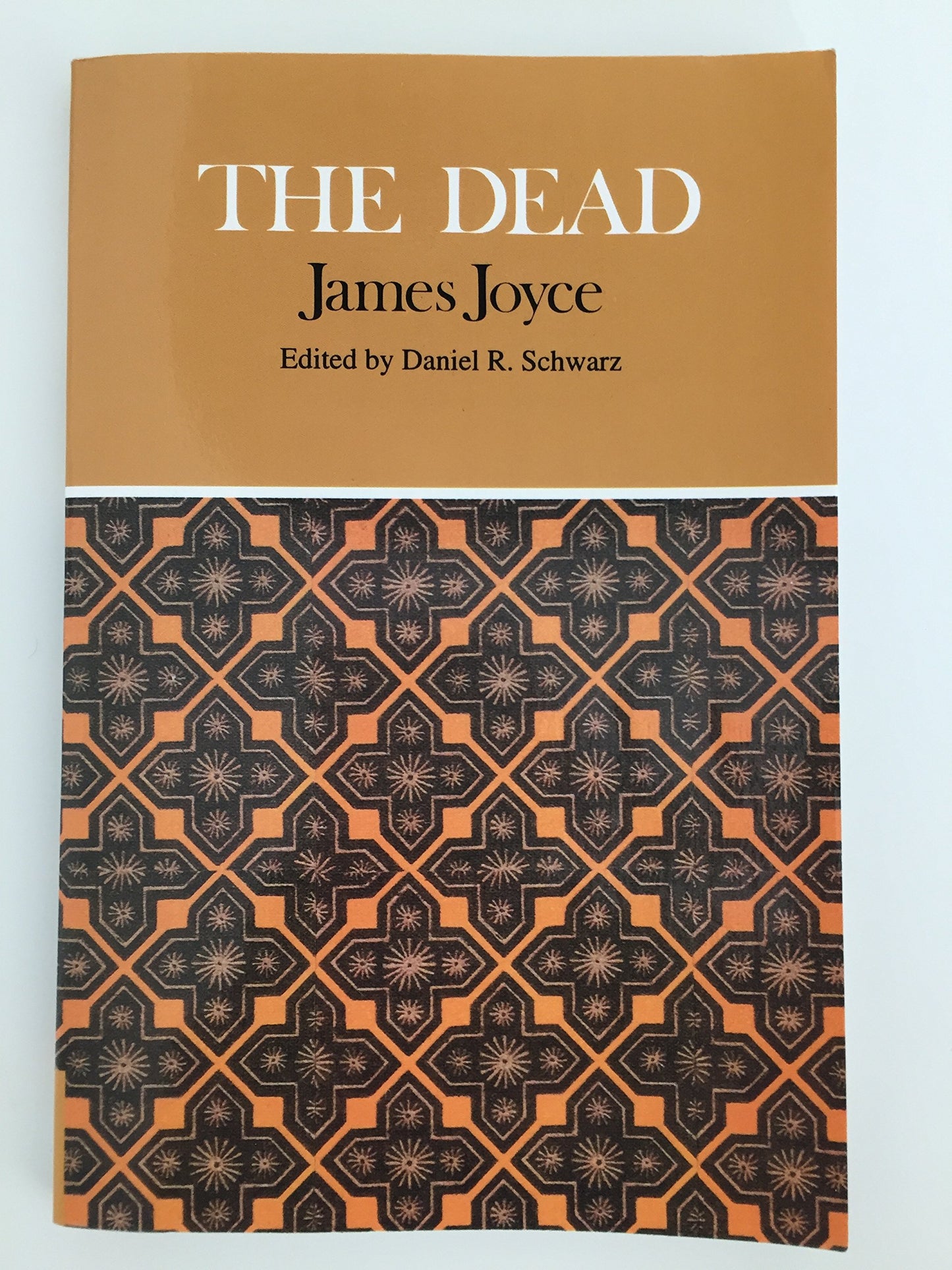 The Dead (Case Studies in Contemporary Criticism)