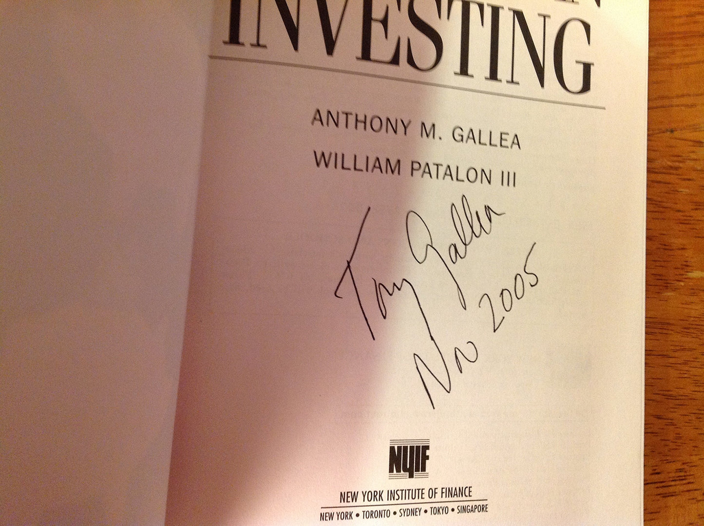 Contrarian Investing: Buy and Sell When Others Won't and Make Money Doing It