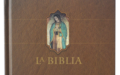 La Biblia Católica: Edición letra grande. Tapa dura, marrón, con Virgen de Guadalupe en cubierta / Catholic Bible. Hard Cover, brown, with Virgen (Spanish Edition)