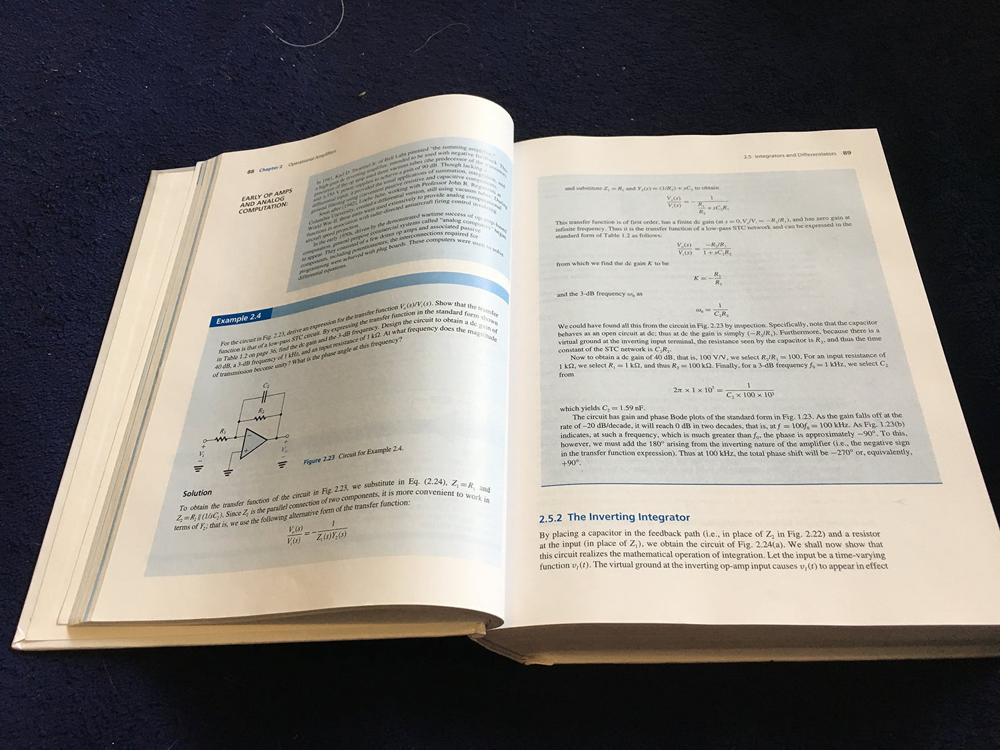 Microelectronic Circuits (The Oxford Series in Electrical an