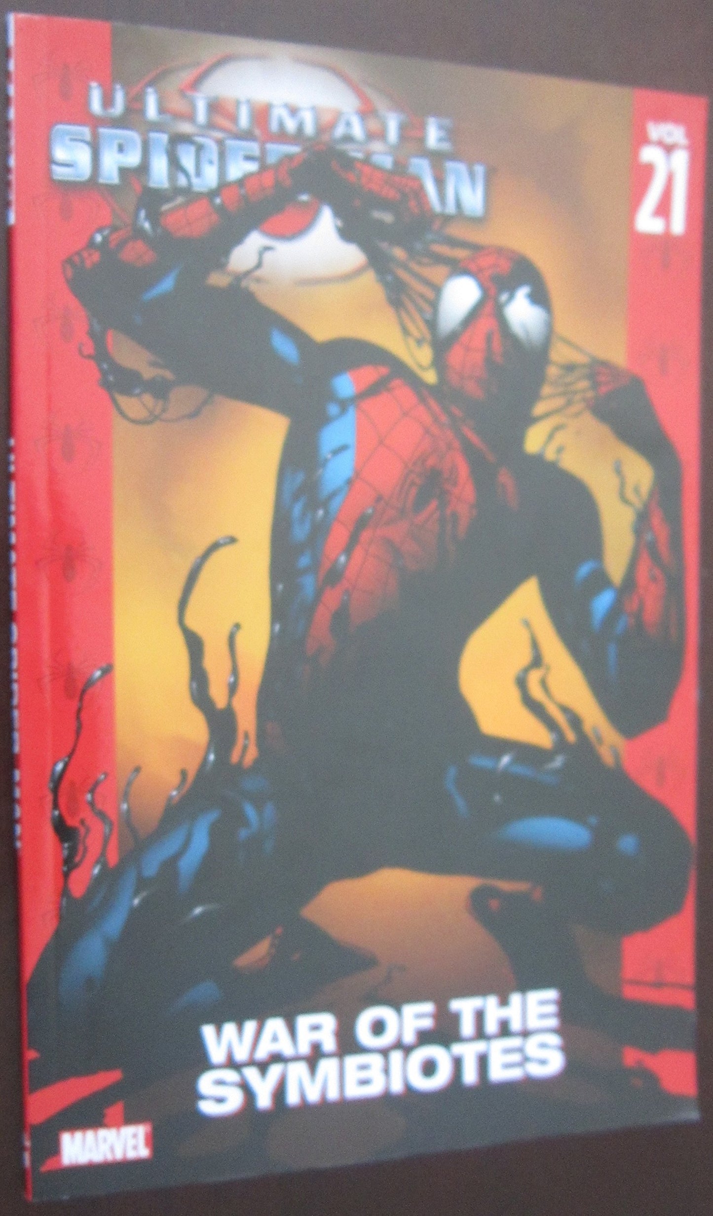 Ultimate Spider-Man, Vol. 21: War of the Symbiotes