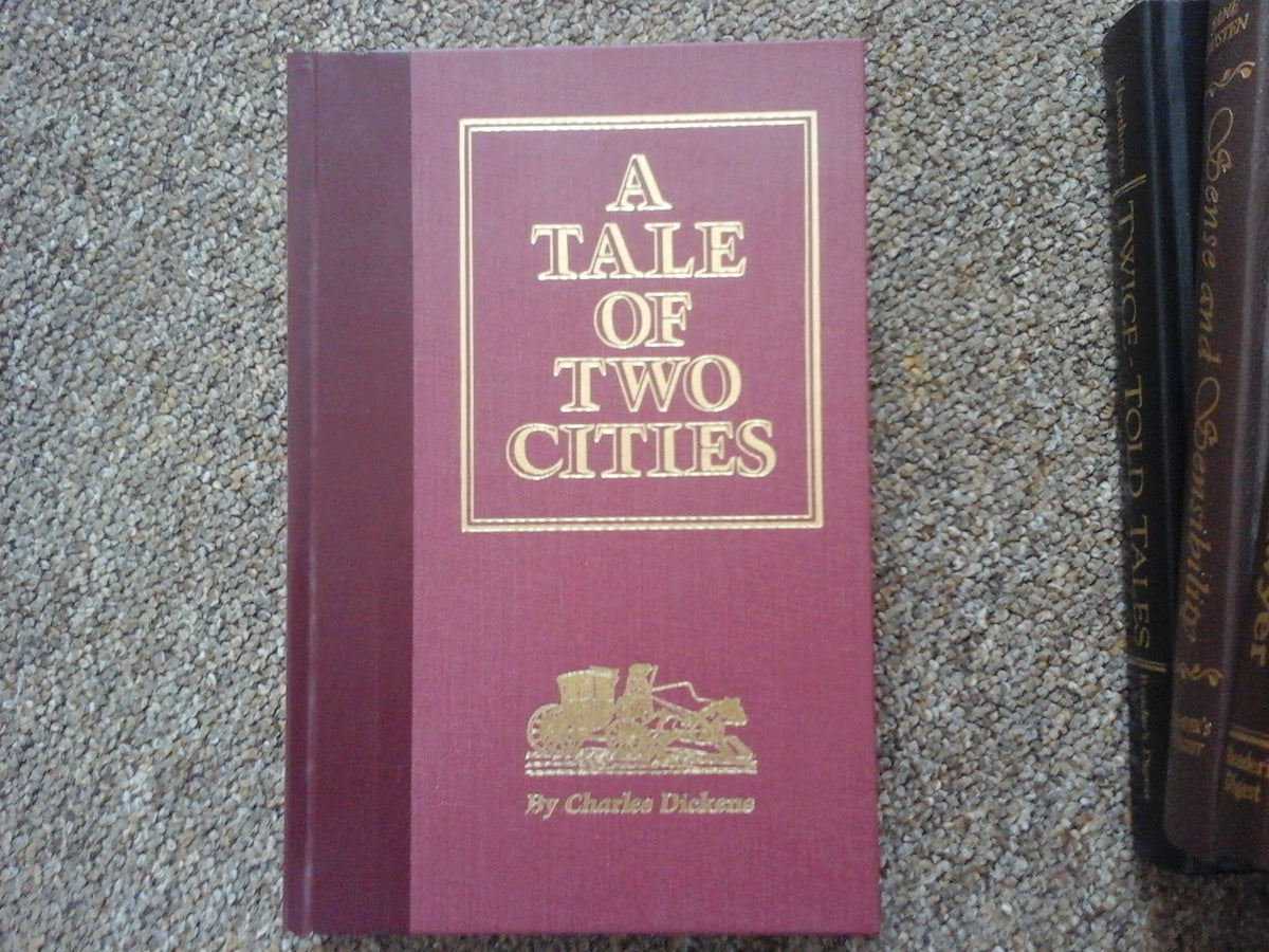 A Tale of Two Cities (The World's Best Reading)