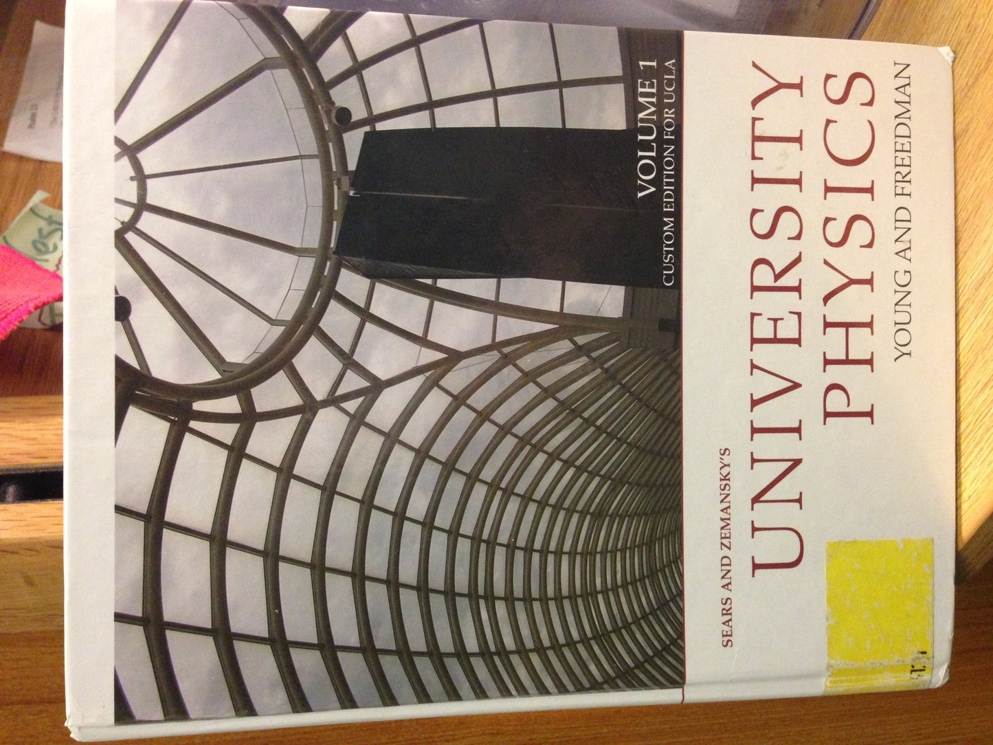 Sears and Zemansky's University Physics, Vol. 1 (Chapters 1-20)
