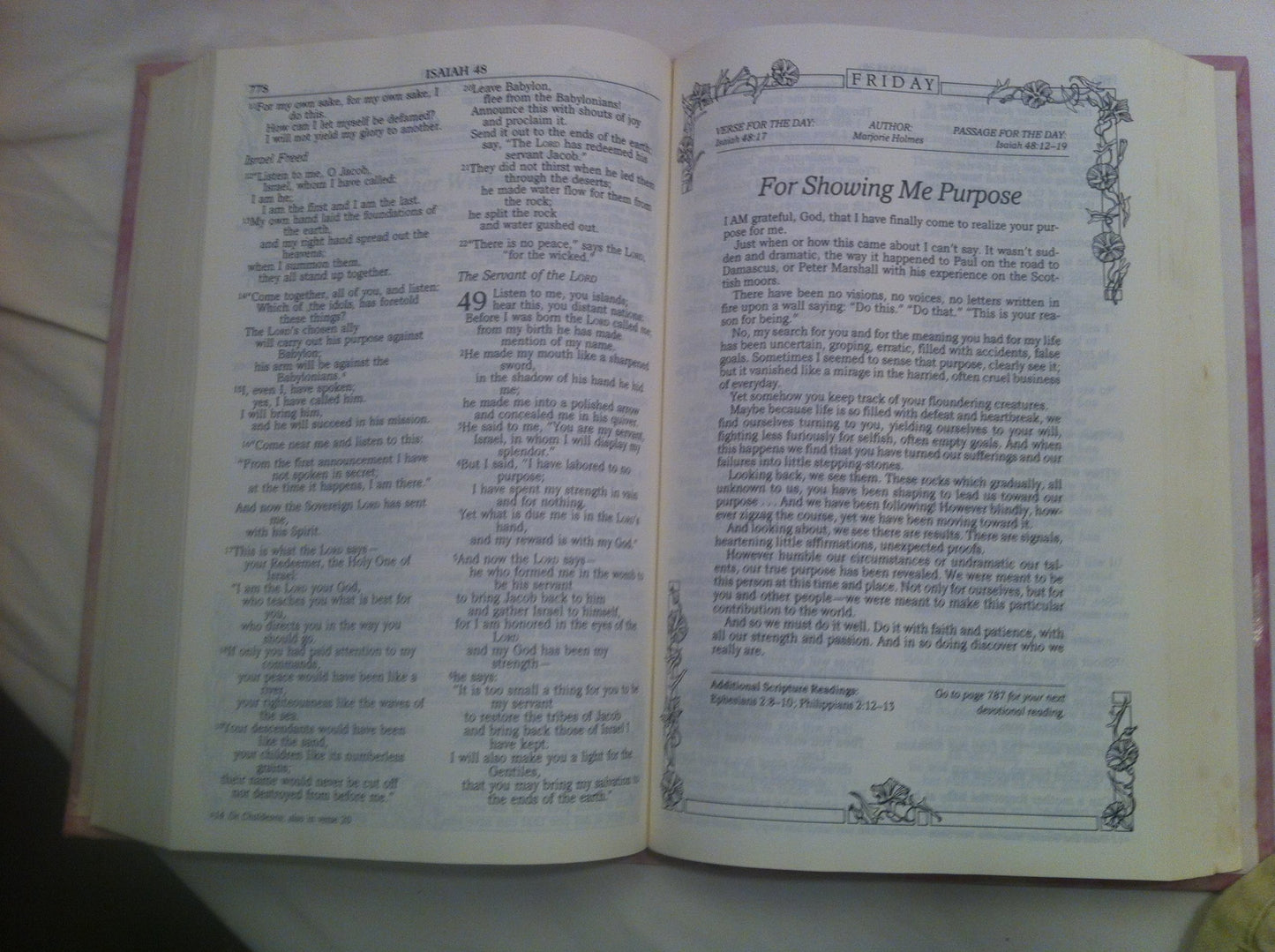NIV Womens Devotional Bible