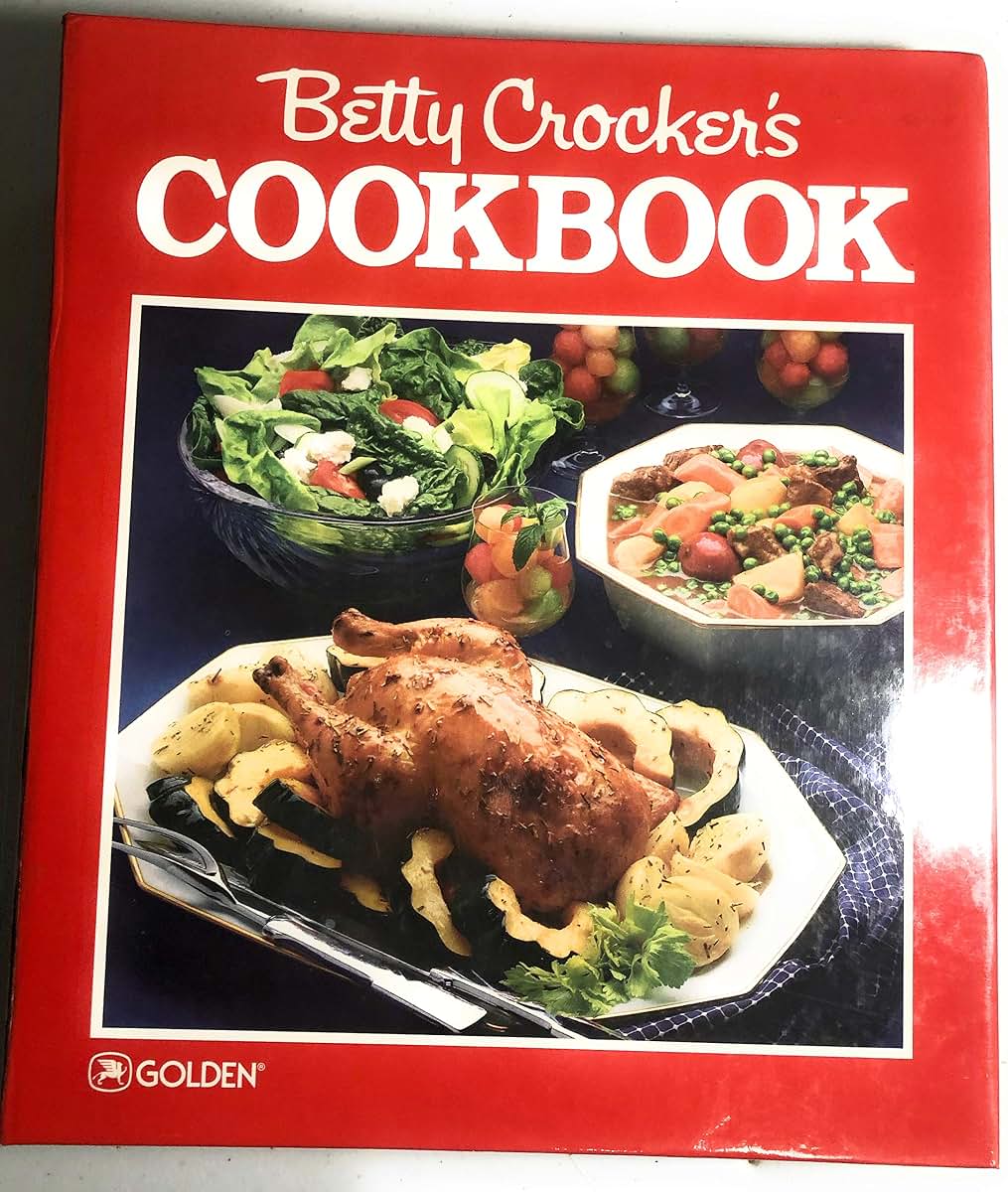 Betty Crocker's Cookbook (5-Ring Binder) by Miakarts Books