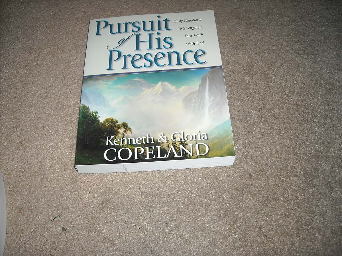 Pursuit of His Presence: Daily Devotions to Strengthen Your Walk With God