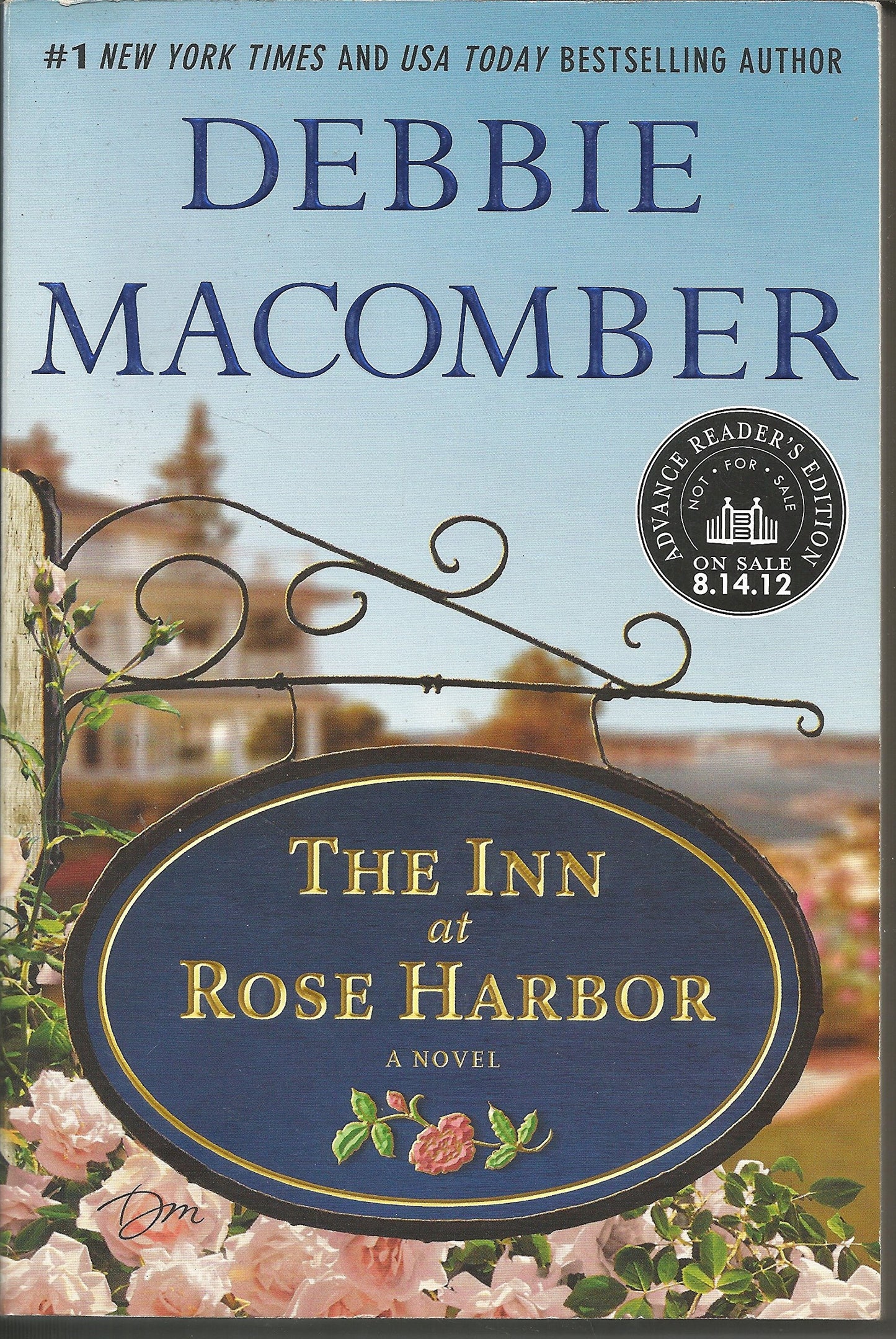 The Inn at Rose Harbor: A Novel by Macomber, Debbie