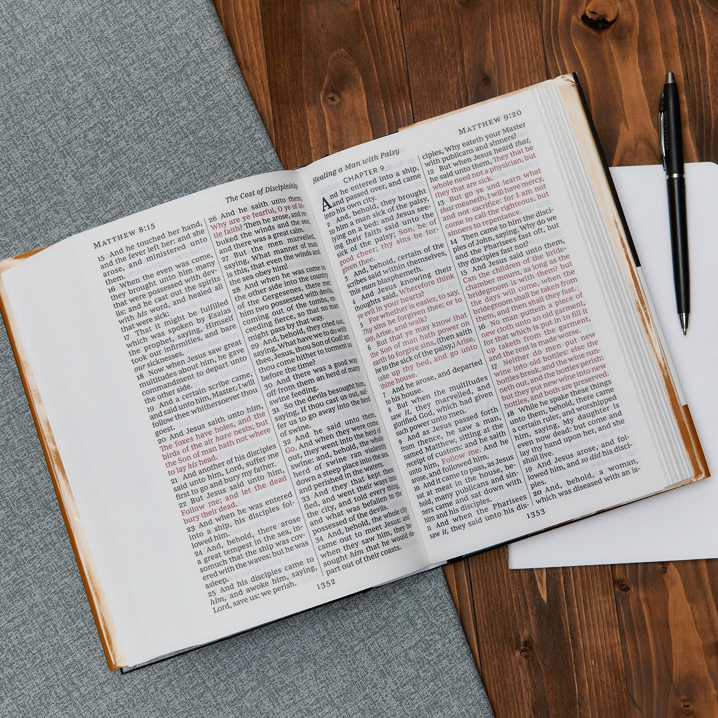 KJV, Pew Bible, Large Print, Hardcover, Black, Red Letter, Comfort Print: Holy Bible, King James Version